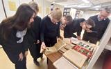 Студенты Белорусского государственного университета во время посещения архивохранилища фондов партизанских формирований 4
